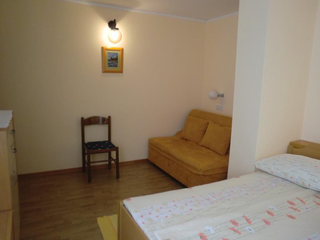 Guest House Sandra Rab Town Rom bilde